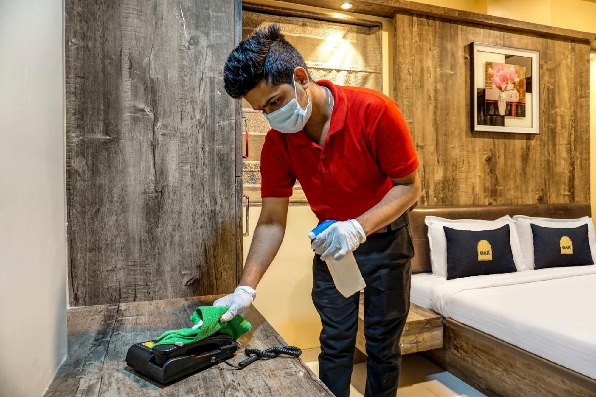 Clubhouse Hotel Raajpath Βαντοντάρα Εξωτερικό φωτογραφία